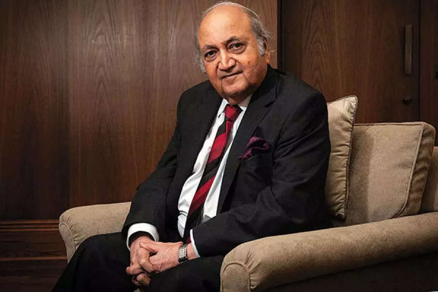 <p>Keshub Mahindra, chairman emeritus of Mahindra &amp; Mahindra and India's oldest billionaire, has passed away at the age of 99.</p>