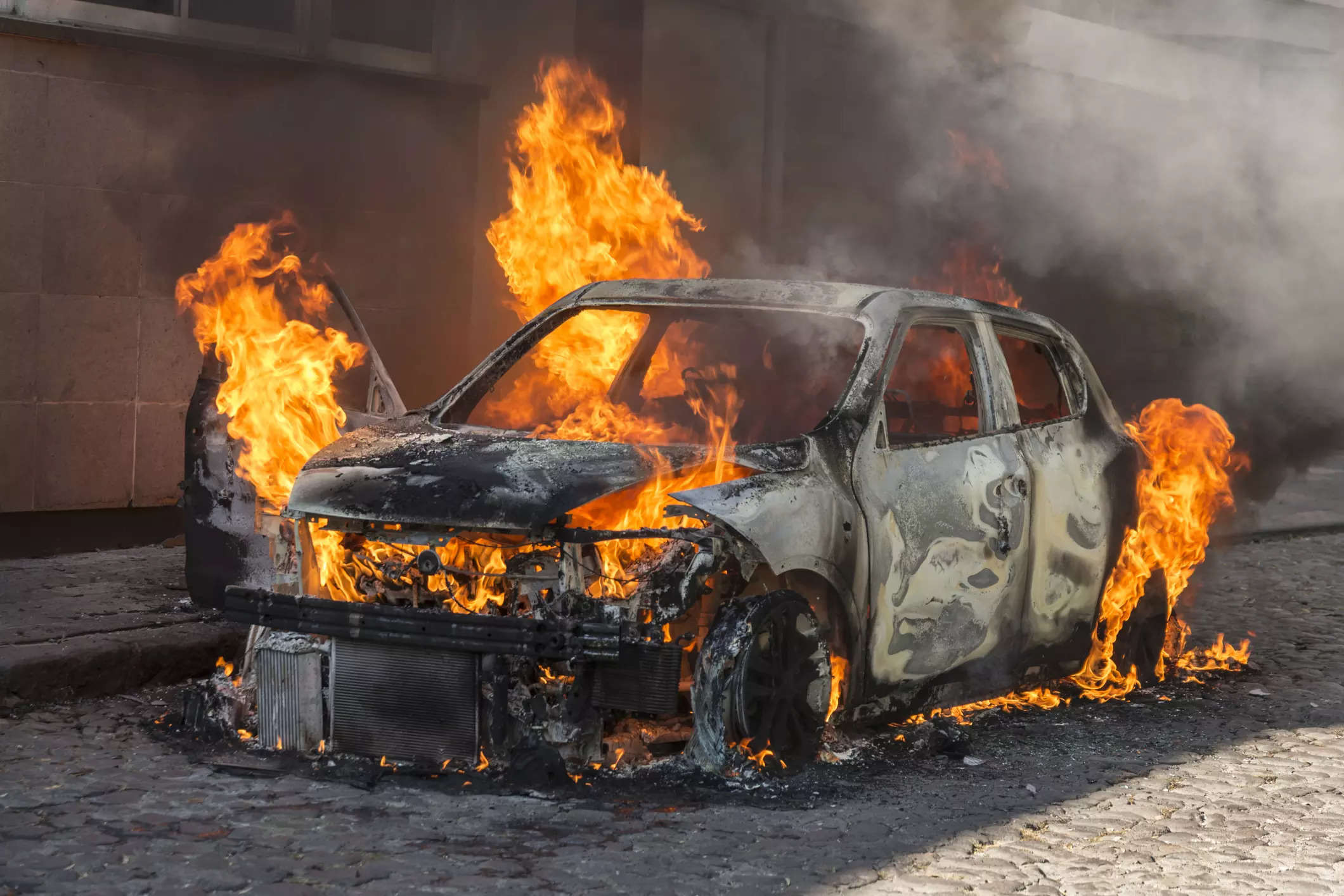 

<p>Insufficient engine oil, excessive use of AC, poor quality electrical wiring system inside the vehicles are some of the reasons for the fire.</p>
<p>“/><figcaption class=