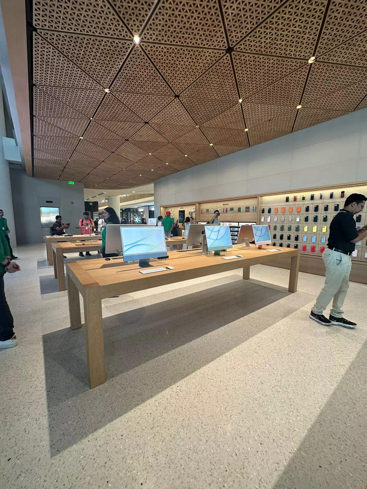 In photos Apple reveals first glimpse of Apple BKC retail store