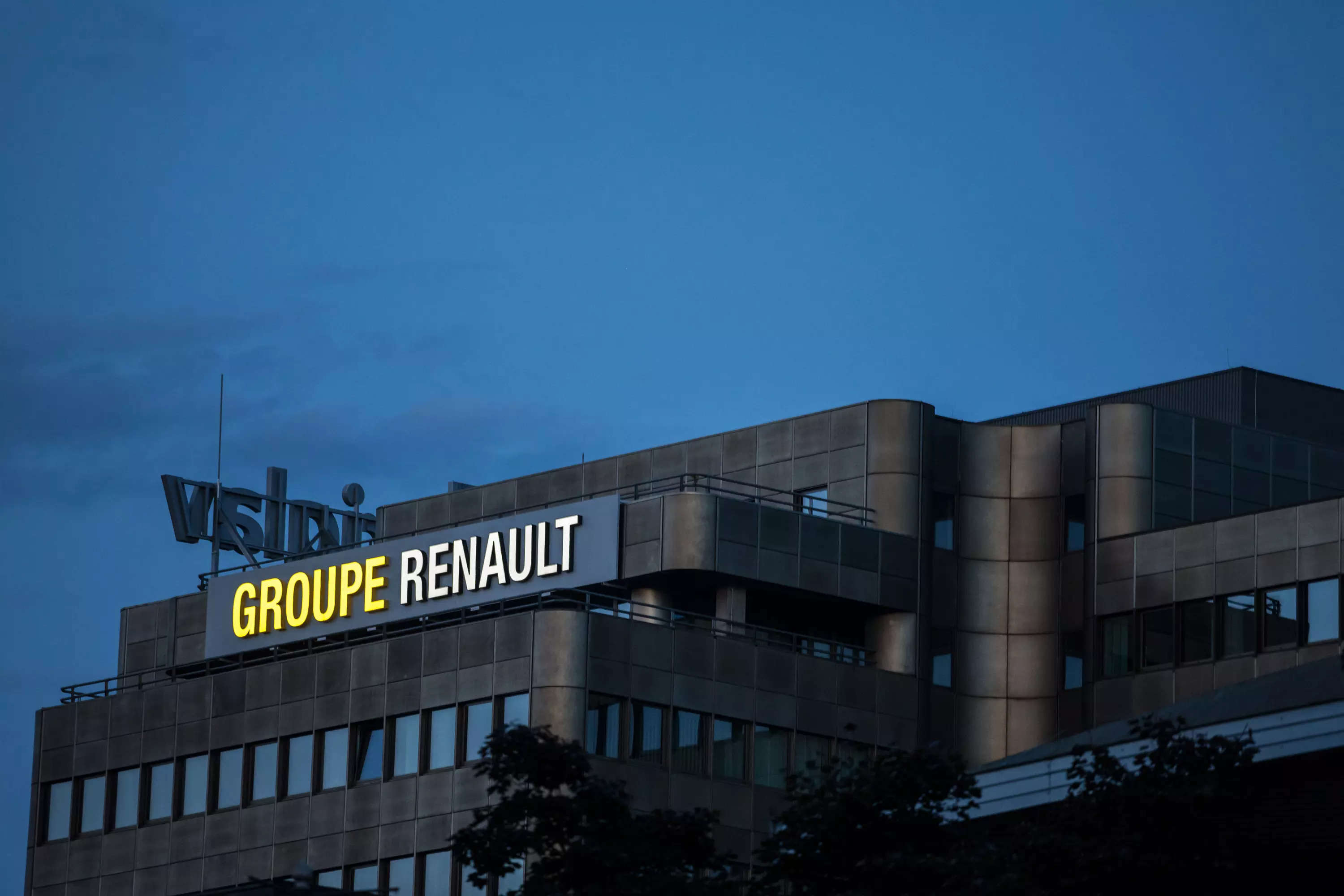<p>A "software-defined vehicle" design will be at the heart of Renault's future electric-vehicle entity, "Ampere," the French automaker said. </p>