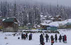 Over 9L tourists took Gondola ride at Gulmarg this year; figures to cross a million soon