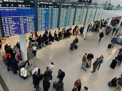 Munich airport: Snowstorm brings Munich airport to standstill and causes  travel chaos in Germany - The Economic Times