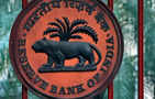 India central bank policymakers divided over rate-growth debate