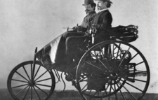 Legends of car world - First cars in the world to get important technologies