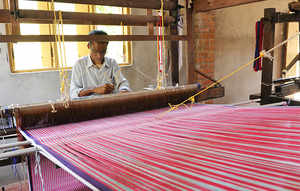 indian govt ups incentives for handloom garment exports through e commerce