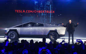 Tesla Cybertruck's stiff structure, sharp design 'alarm' auto safety  experts - Autoblog