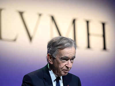 The rise of Bernard Arnault to the world's rich list and how he expanded Louis  Vuitton as a luxury giant - Market News