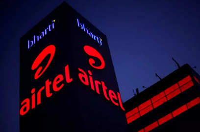 airtel closely working with finance firms to spur smartphone adoption