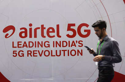 airtel to switch to standalone 5g in few years won t buy 700 mhz