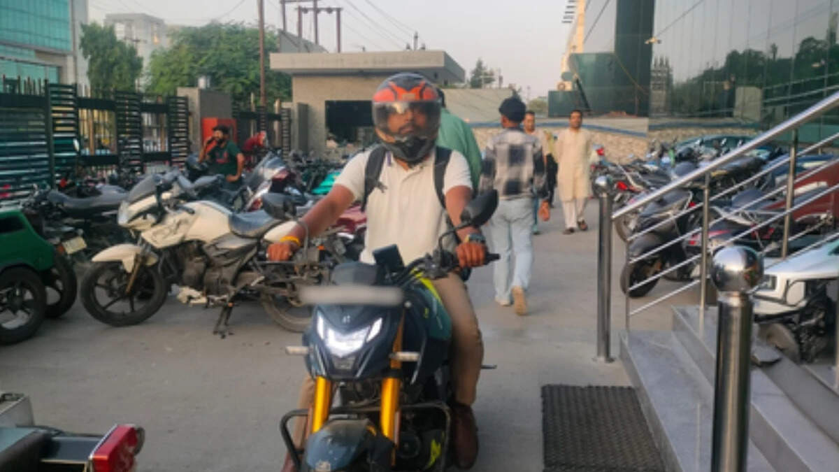Urban travel cost to office 70% higher: Govt survey