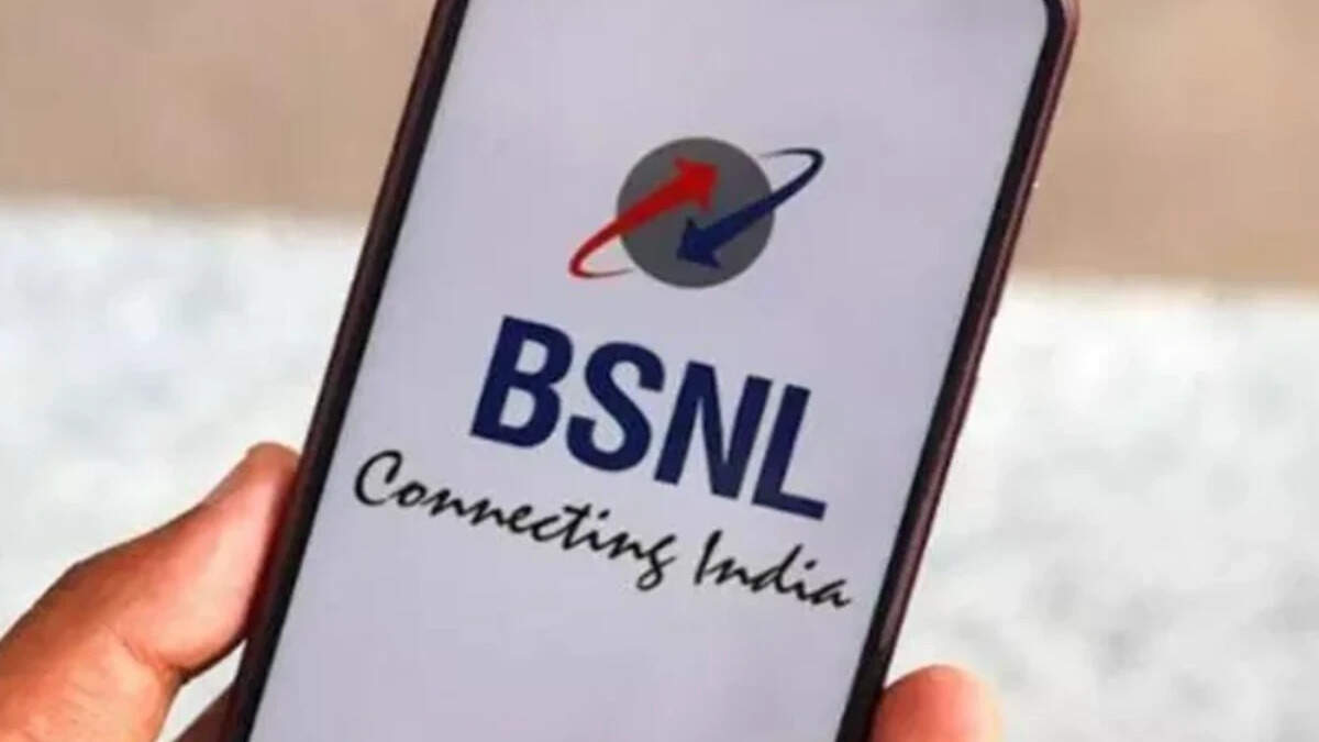 BSNL unions set Nov 20 deadline for wage revision