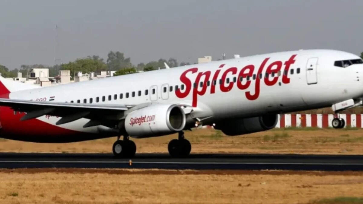 Spicejet Pilots Refuse Flights: Q400 crews stop work over unpaid salaries