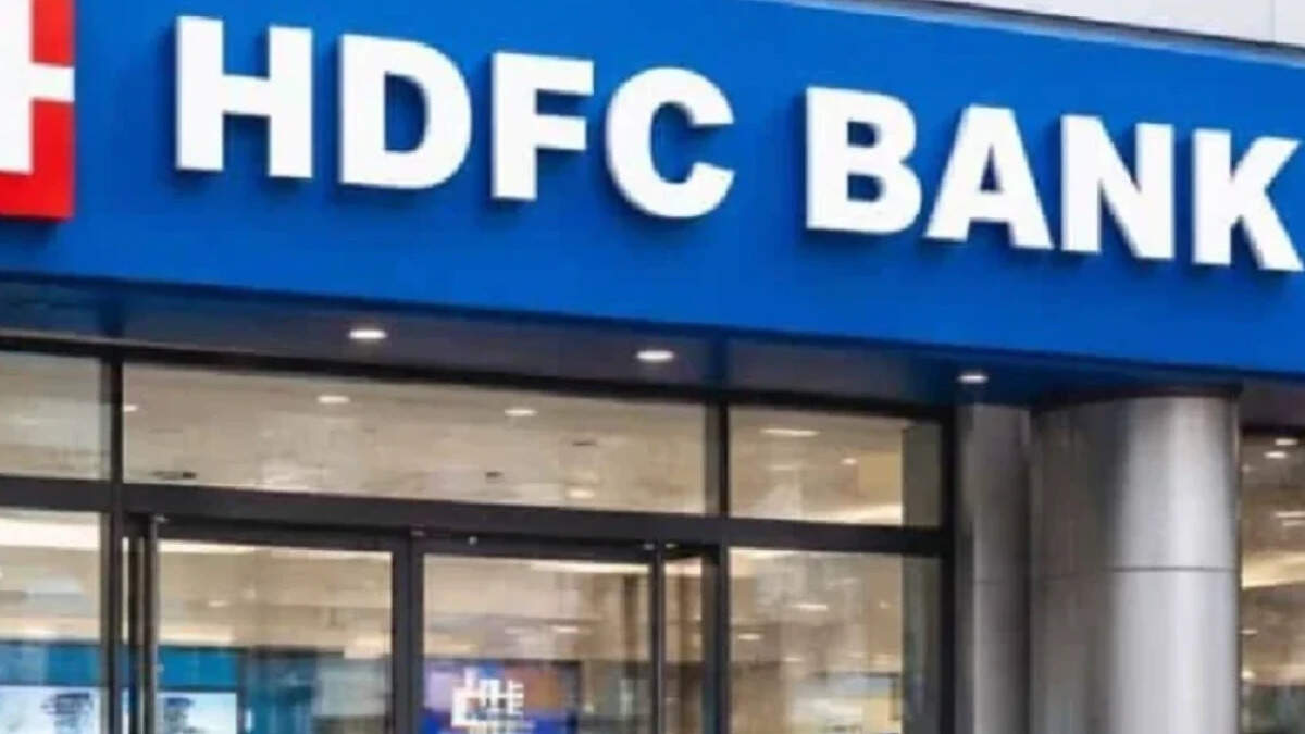 HDFC Bank investigates two senior executives over alleged leak of business secrets