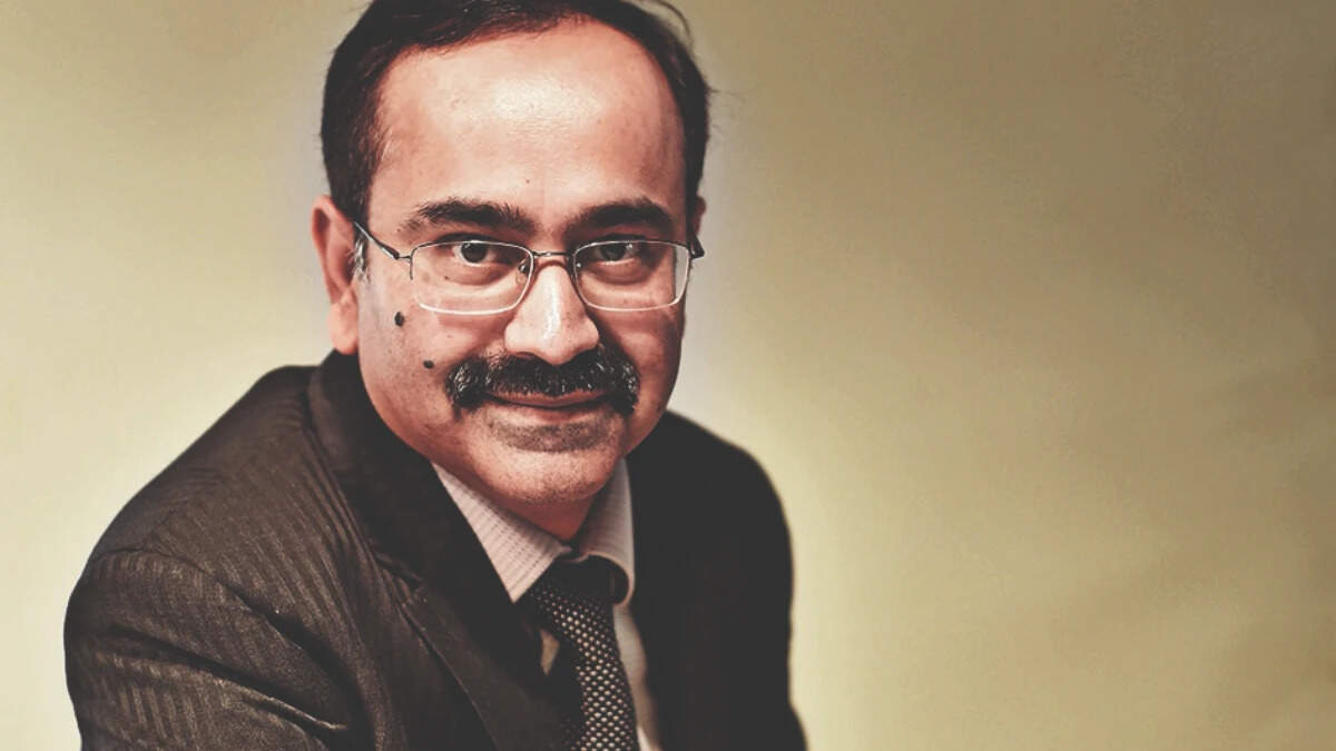 Anup Bagchi's Act 1: Set HDFC house in order