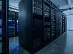 aws lambda introduces microvms for isolated stateful code execution