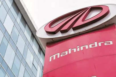 mahindra weighs acquisition of gm s talegaon factory
