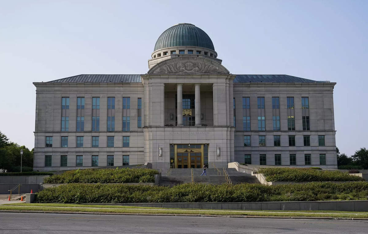 in-rare-3-3-decision-iowa-supreme-court-declines-to-reinstate-law