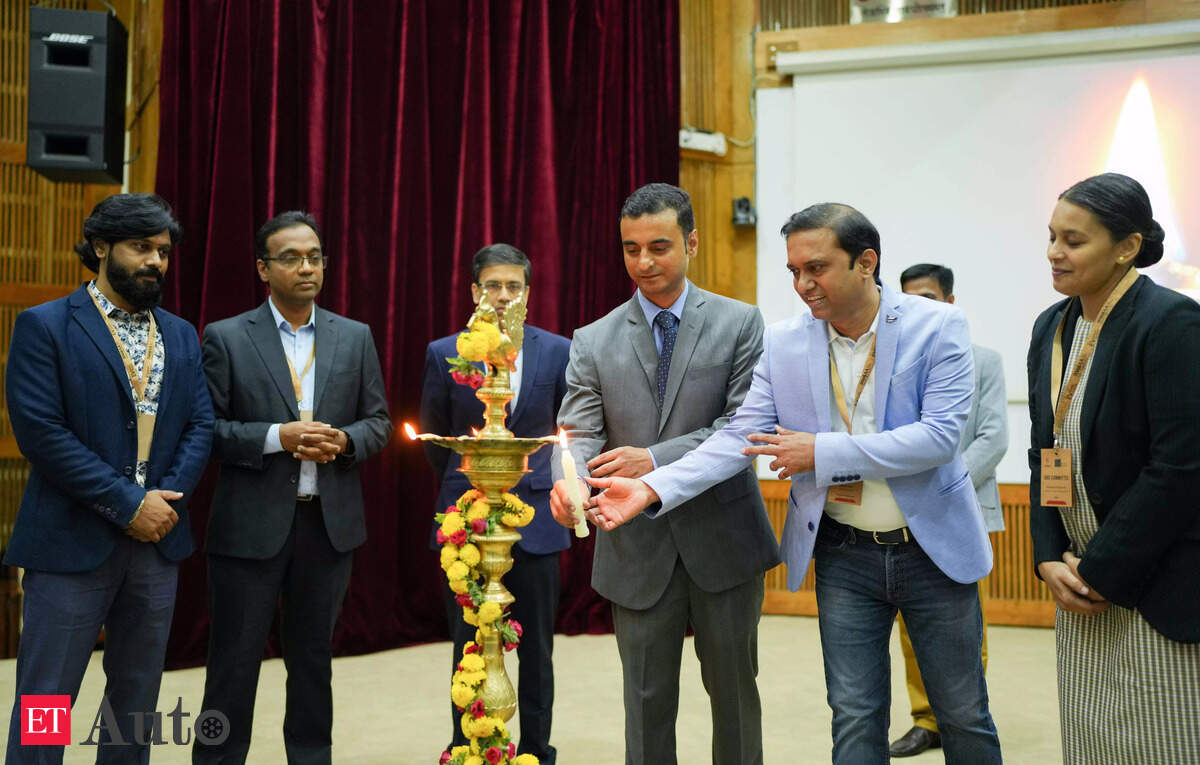 EV Summit: Global summit focus on role of leadership in shaping next gen EV, ET Auto - Vimarsana News