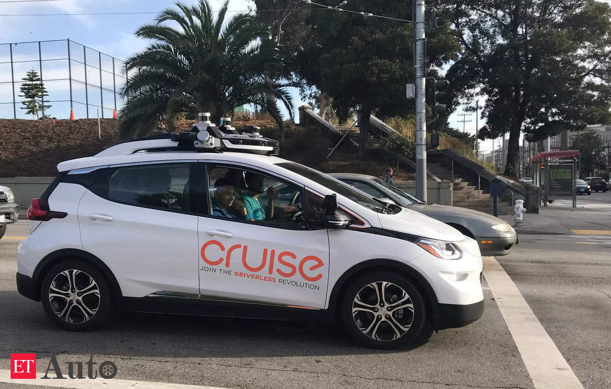 California sidelines GM Cruise’s driverless cars, cites safety risk