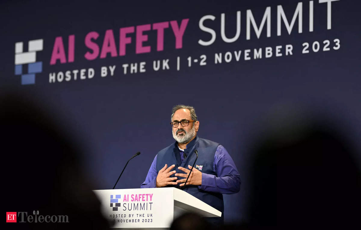 Rajeev Chandrasekhar at summit, ET Telecom