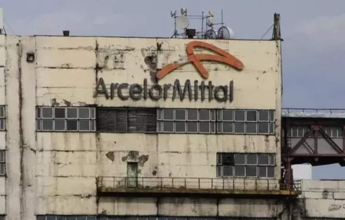 ArcelorMittal reports over 50 pc fall in net income in Apr-Jun