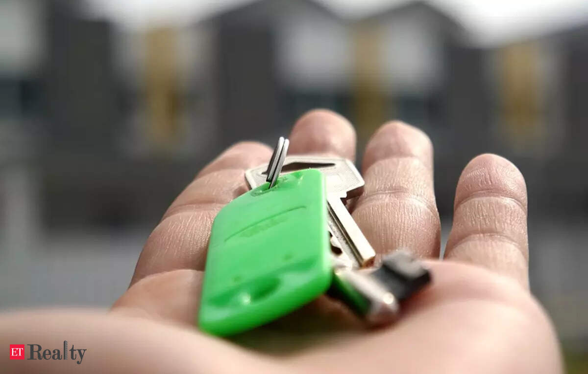 Flat keys given to 100 mill workers in Mumbai - Mhada, Real Estate News, ET RealEstate - Vimarsana News