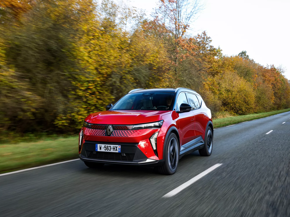 European Car Of The Year 2024 Award: Renault Scenic E-Tech electric among 7  finalists for Car of the Year 2024 trophy, ET Auto