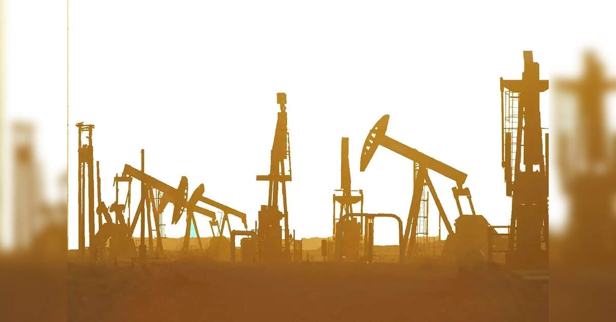 Return of US oil sanctions on Venezuela to hit revenue, fuel imports ...