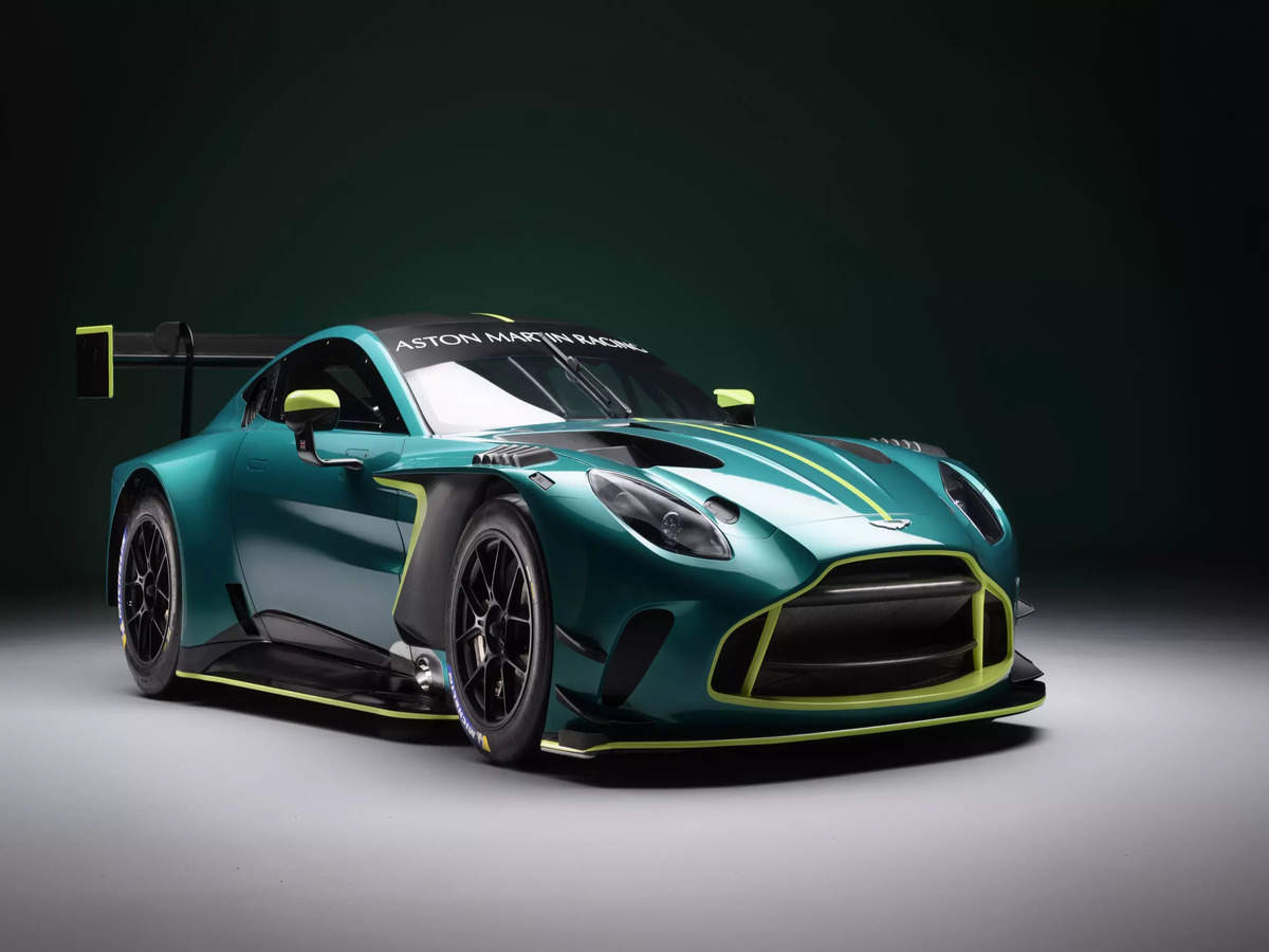 Next-generation Apple CarPlay revealed inside Aston Martin and Porsche cars
