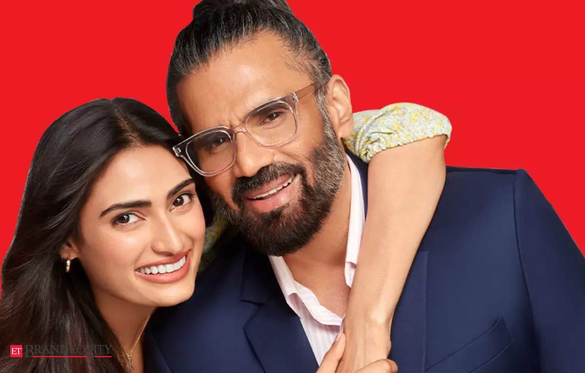 Suniel Shetty and Athiya Shetty discovers the comfort and convenience of GM Modular
