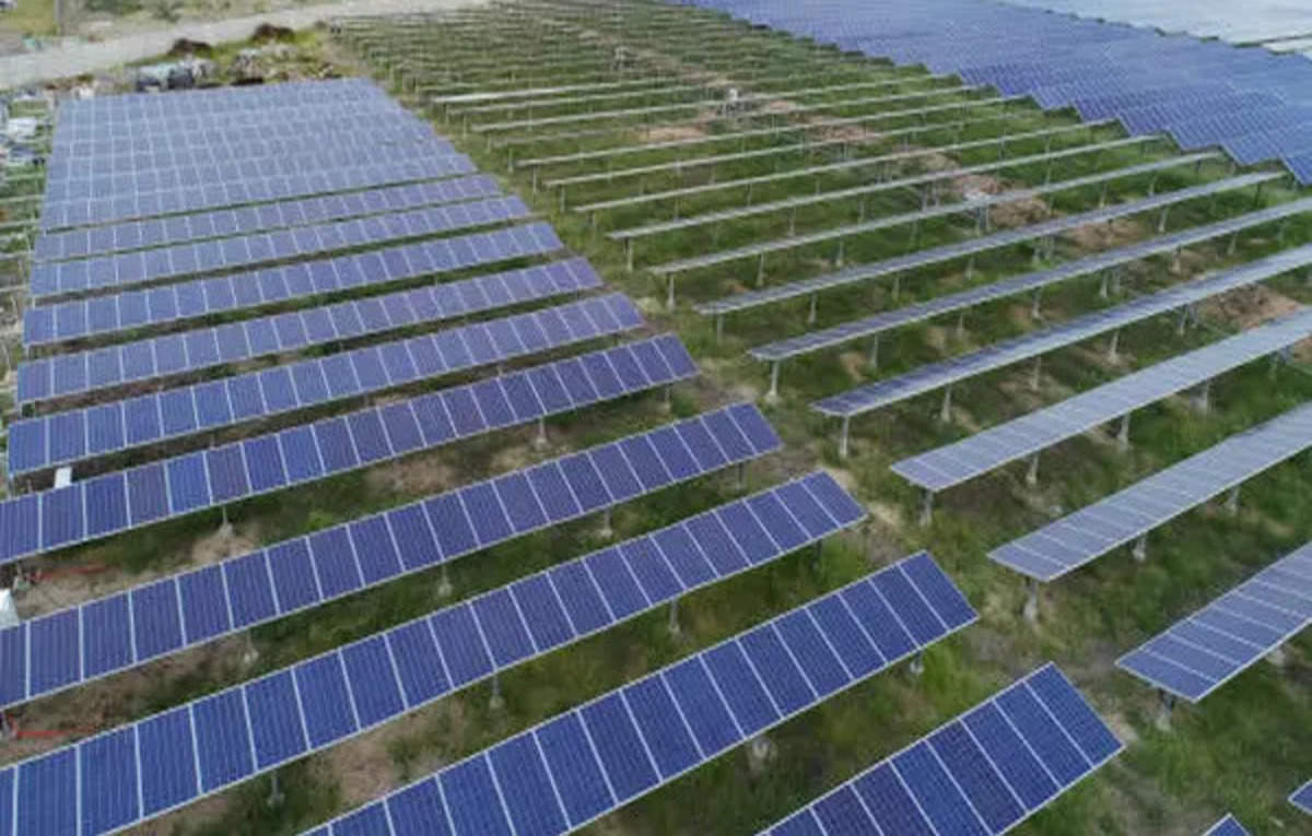 La capacità solare dell'Italia sale a 32 GW, i grandi progetti balzano nel primo trimestre, ET EnergyWorld