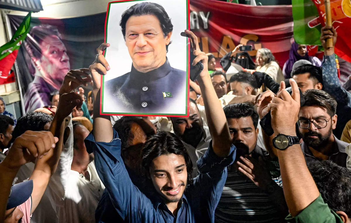 Pak court reserves verdict on Imran Khan, Bushra Bibi's appeal over suspension of sentences in iddat case, ET LegalWorld