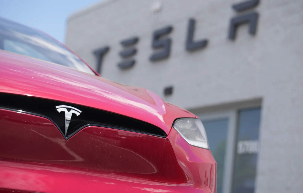 Tesla Ordered To Stop Releasing Toxic Emissions From San Francisco Bay 