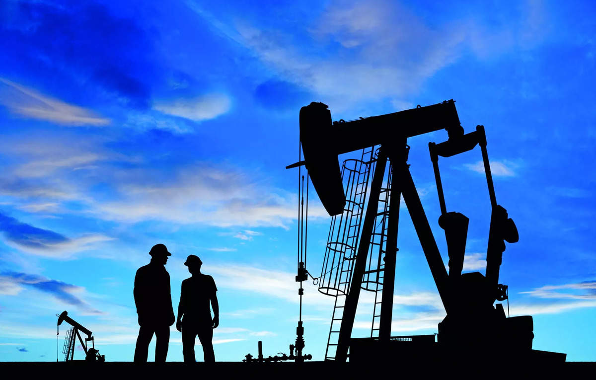 Oil prices rise as investors look for signs US rate cuts to begin, ET ...