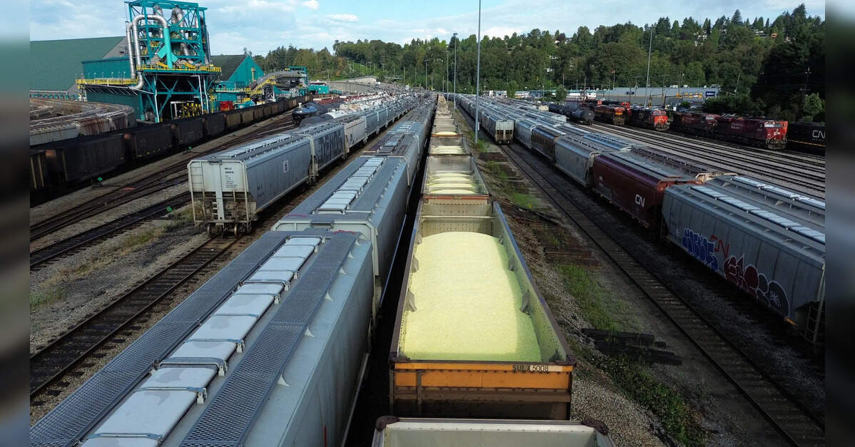 ECoR loads 1005.57 MT of freight in 148 days, ETInfra