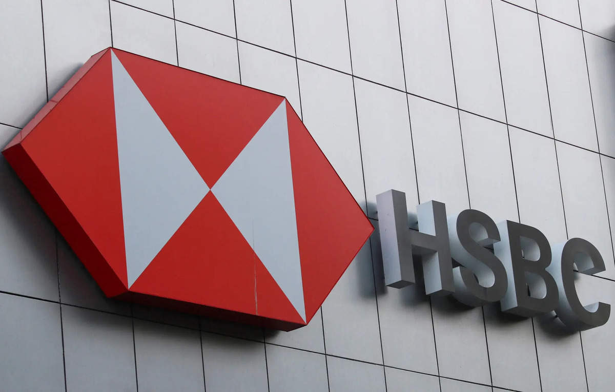 HSBC mulls cost-cutting plan of up to $300 million, targeting top ranks ...