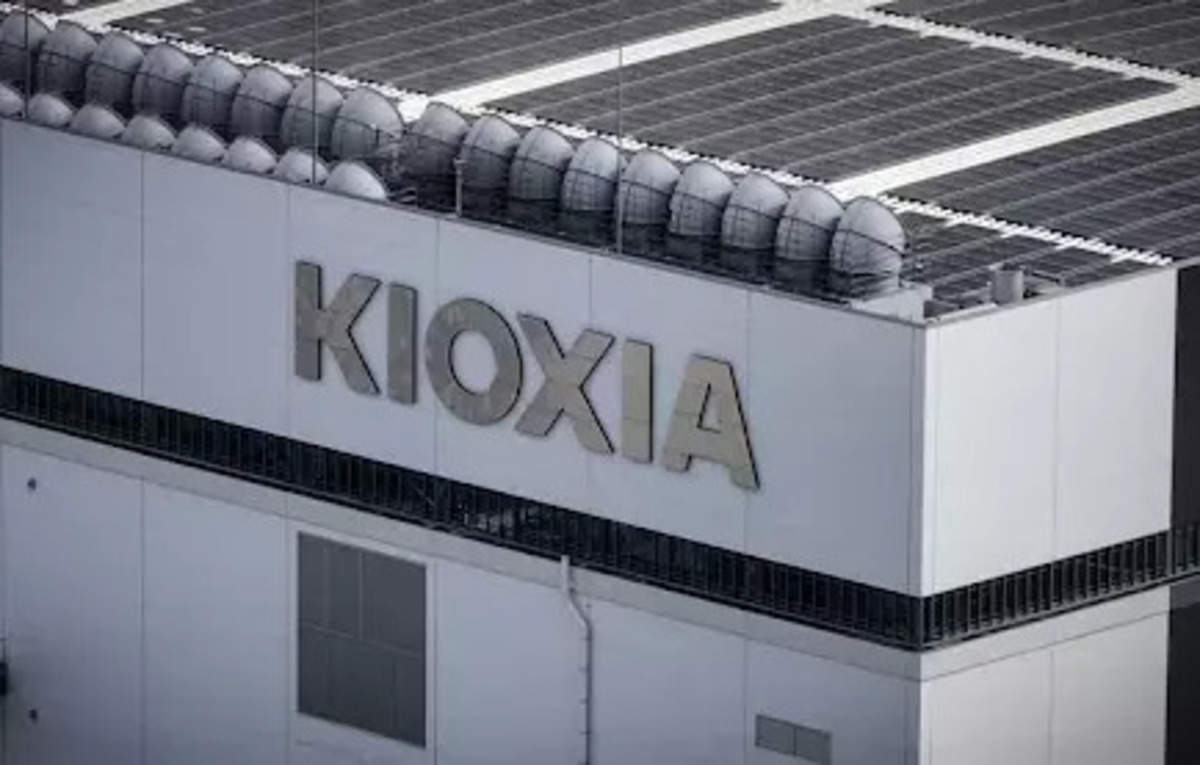 Japan chipmaker Kioxia IPO set for next month – ET HealthWorld