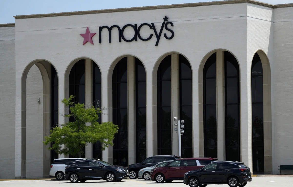 Macy's Expenses Scandal: Macy's Says Employee Hid Up To $154 Million In ...