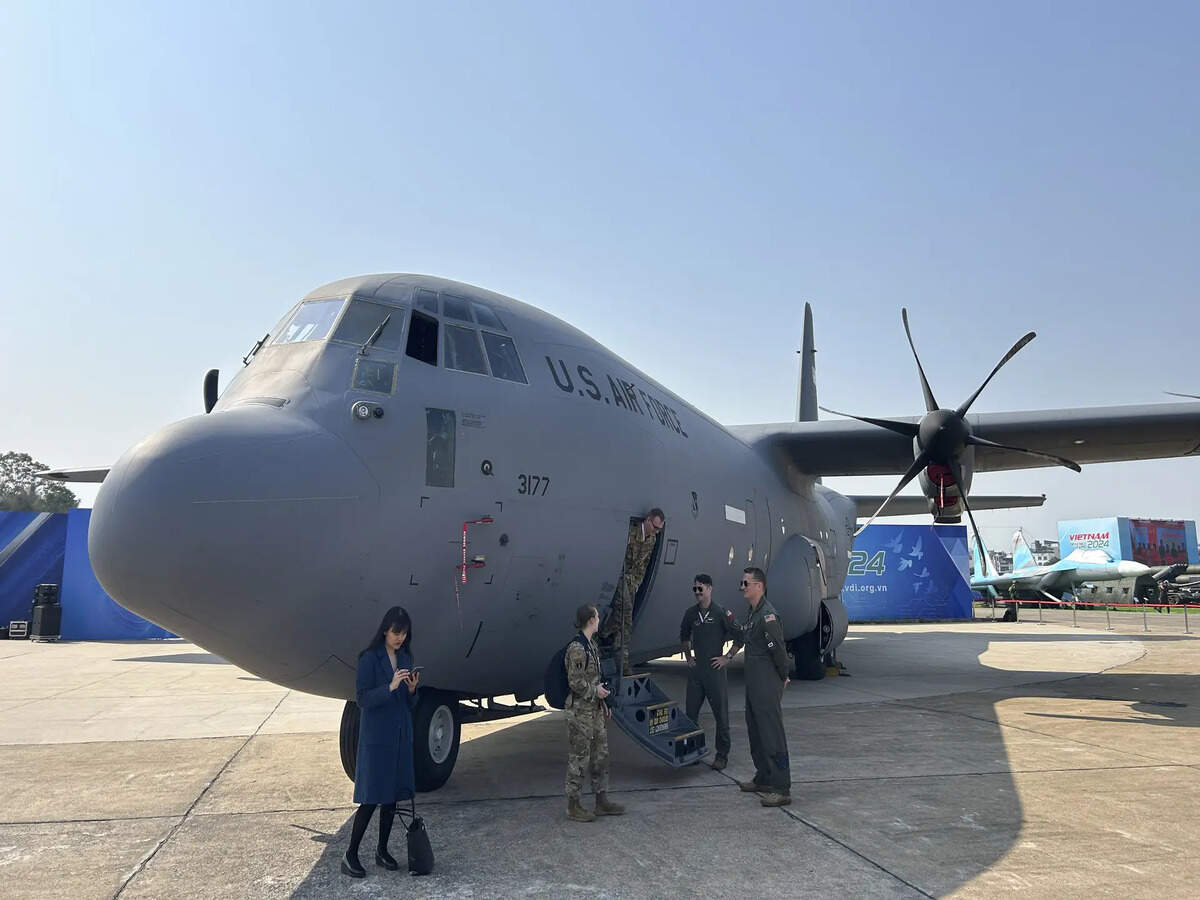 U.S. Weapons Manufacturers: US ambassador to Vietnam says US arms  manufacturers could help Vietnam build up its armed forces, ETManufacturing