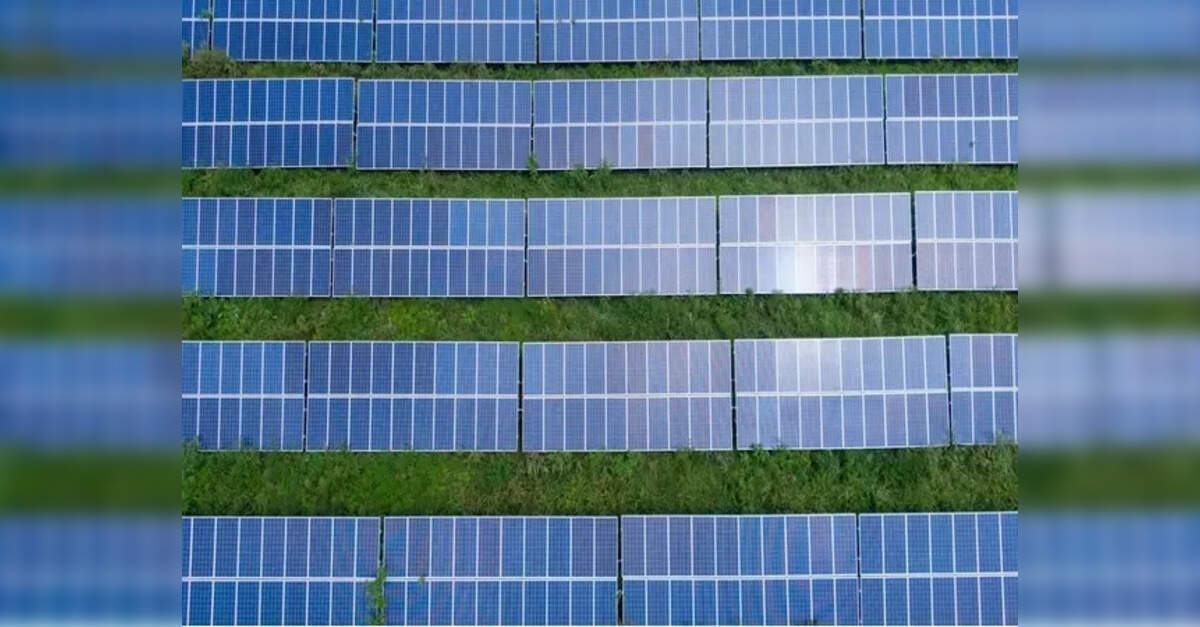 India adds record 25 GW solar capacity in 2024: Mercom, ETManufacturing