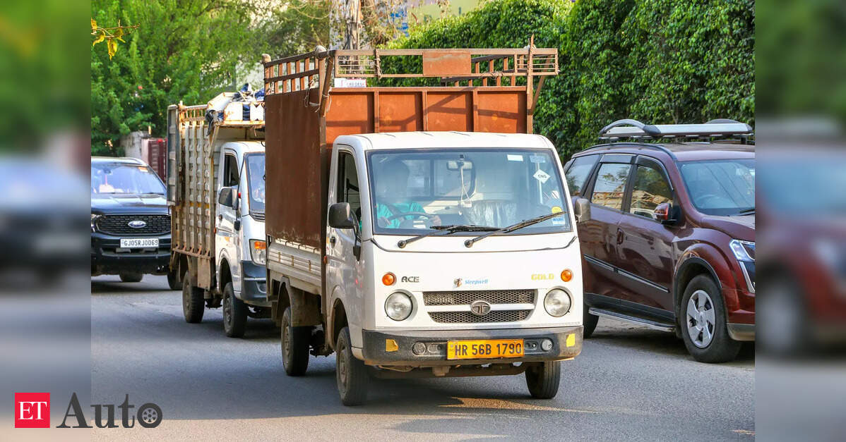 India's truck and bus makers seek exemption from stricter CAFE norms for small commercial vehicles