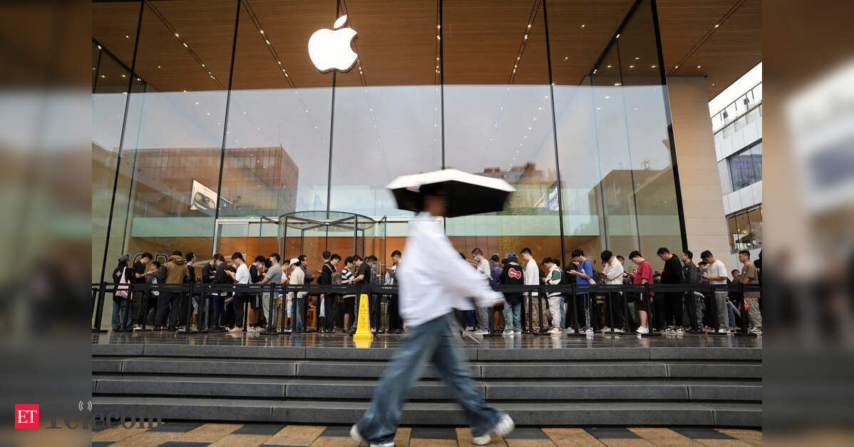 Apple has alternatives to handle return of Chinese techies from Foxconn