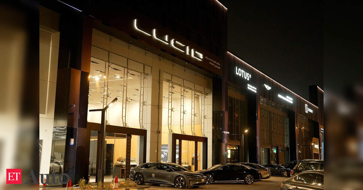 <div>EV maker Lucid's quarterly deliveries rise but fall short of expectations</div>