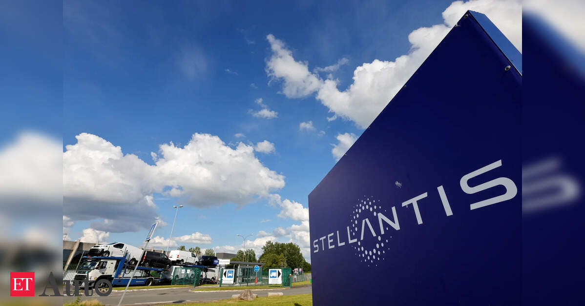 Stellantis begins new Jeep Compass production in Italy to revive sales Stellantis begins new Jeep Compass production in Italy to revive sales