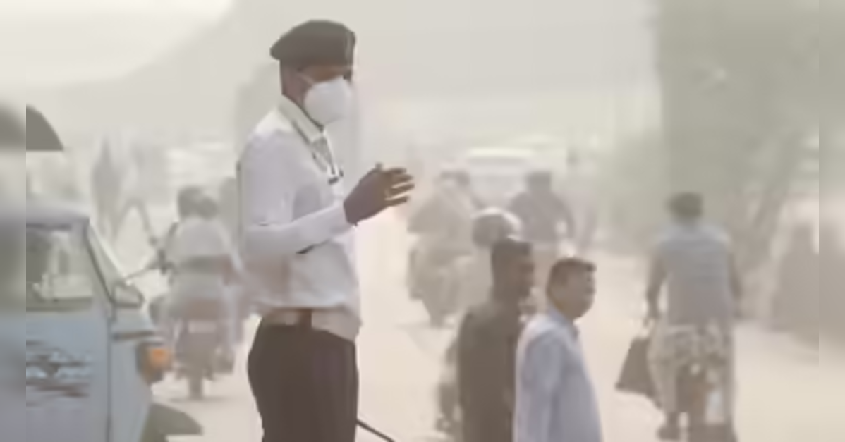 Delhi residents at higher stroke risk due to pollution, say doctors at World Stroke Day forum