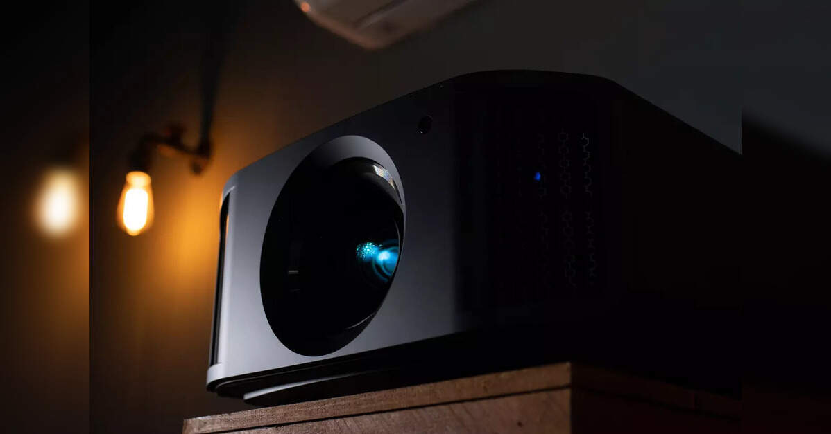 Clixroute partners with Chinese firm TPV to make AOC projectors, power supplies in India