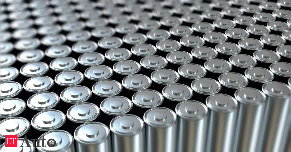 China's battery exports charge to new highs