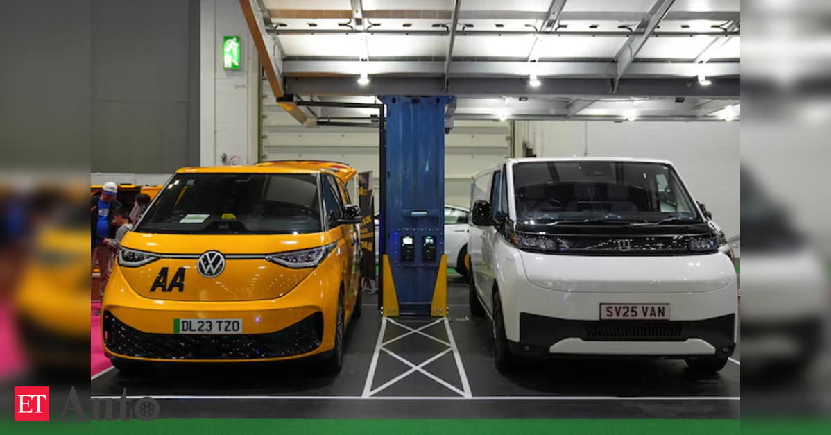 Britain to introduce  billion package to help switch to EVs