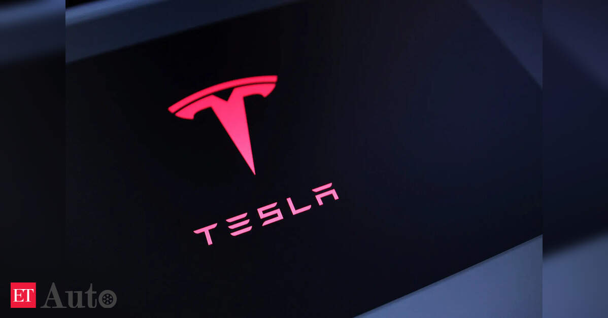 Lawsuit blames Tesla design flaws for crash that killed Washington state woman, injured her husband