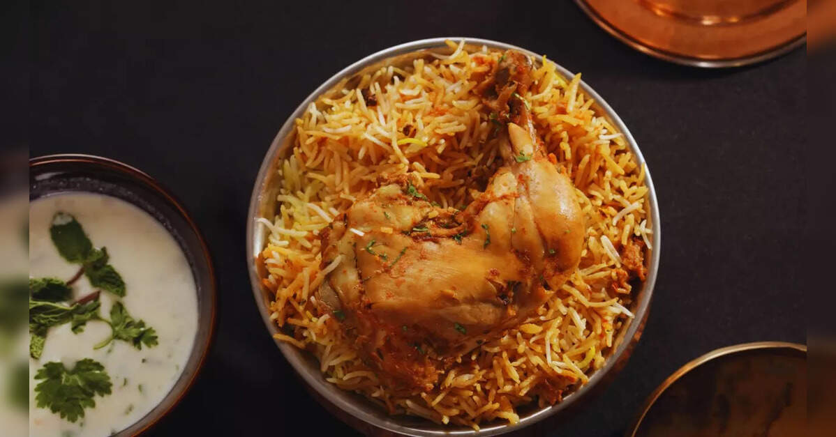 IT raids blow the lid off Rs 600 cr cash scam in city’s top biryani chains